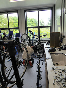 the bike station's build your own bike