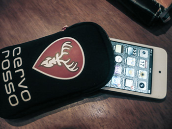 cervo rosso riders case