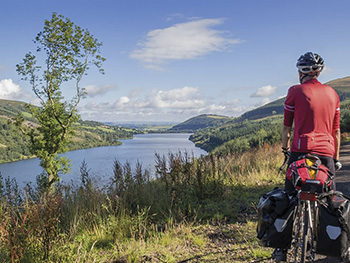 cycling lon las cymru