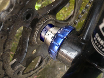 chris king magnetic bottom bracket