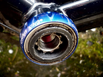 chris king magnetic bottom bracket