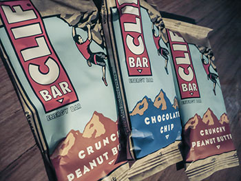 crunchy peanut butter clif bars