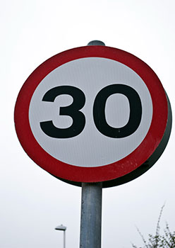 30mph speed sign