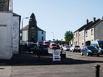 bowmore round church