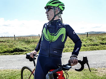endura movistar team issue gilet