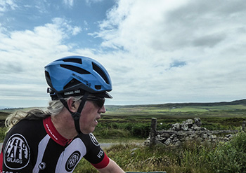 endura pro-sl road helmet