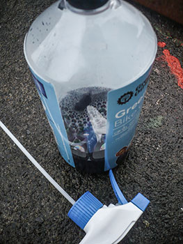 green oil green bike cleaner