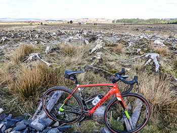 hutchinson 700x40c tundra gravel tyres