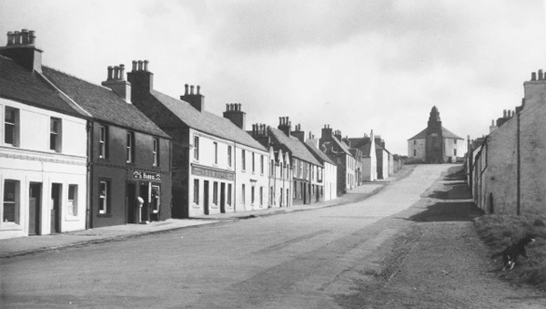 bowmore main street