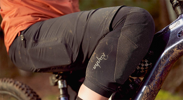 rapha knee-pads