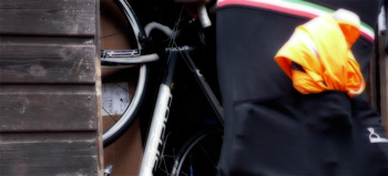 rapha stowaway jacket