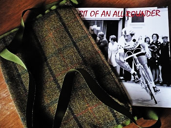 tweed musette