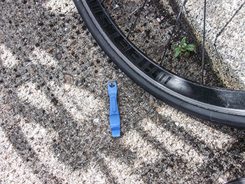unior blue tyre levers