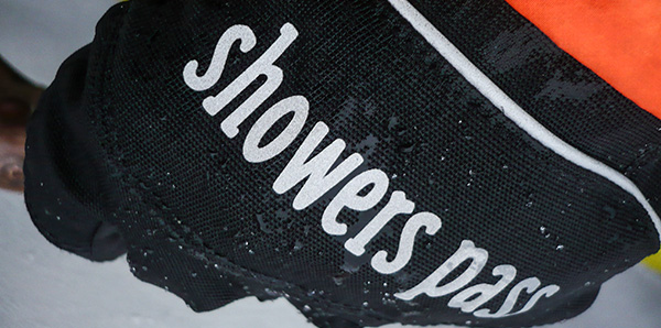 shoers pass outdry softshell gloves